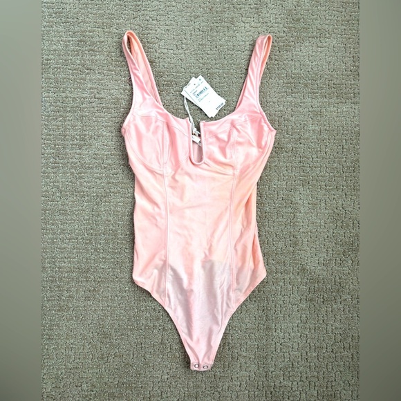 Good American Tops - NWT Good American Pink Satin Bodysuit, Size 1 (small)
